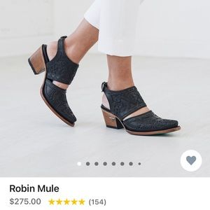 Robin Mule with a 2 inch heel, gently used. Great condition